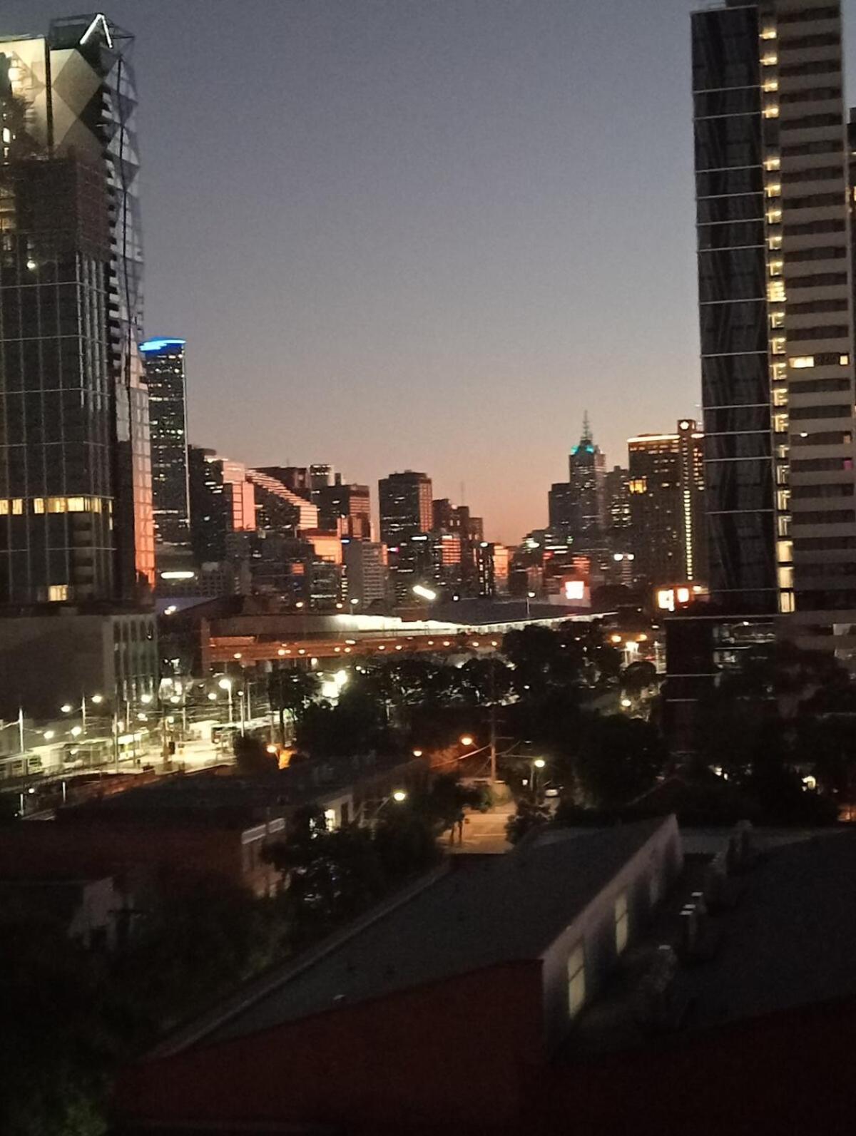 City Views South Melbourne Exterior photo